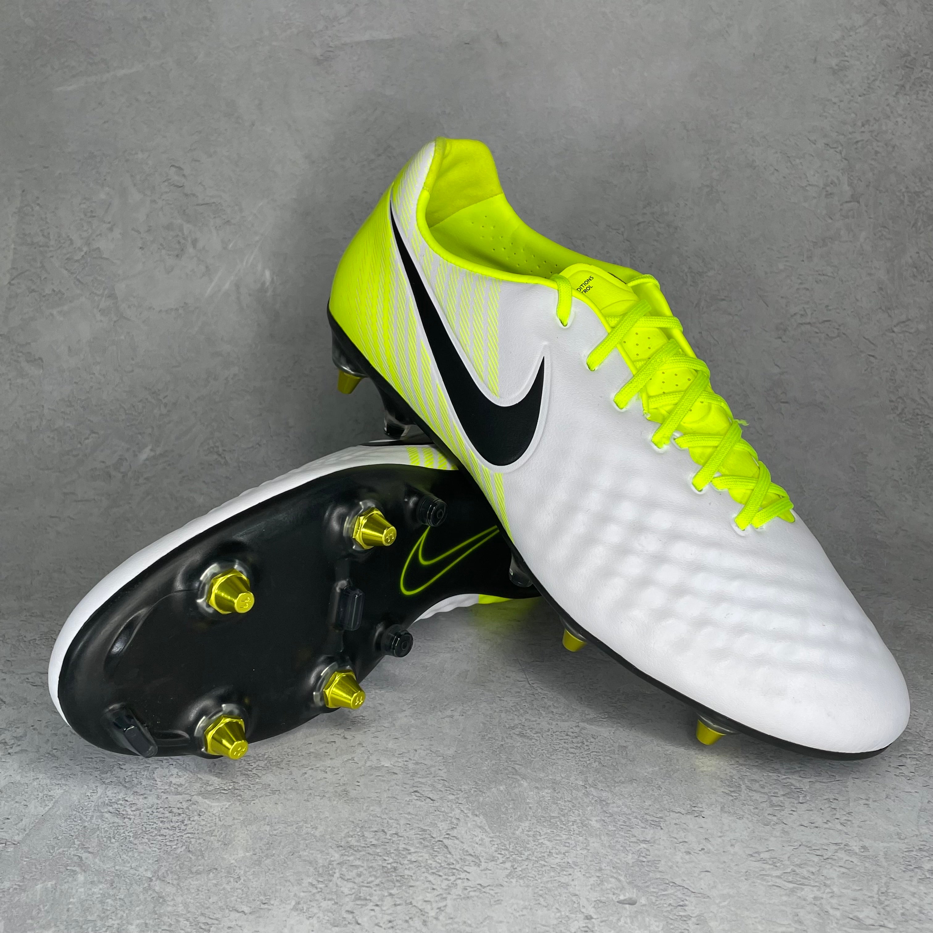 Nike Magista Opus 2 SG Pro Anti Clog Premier Boots