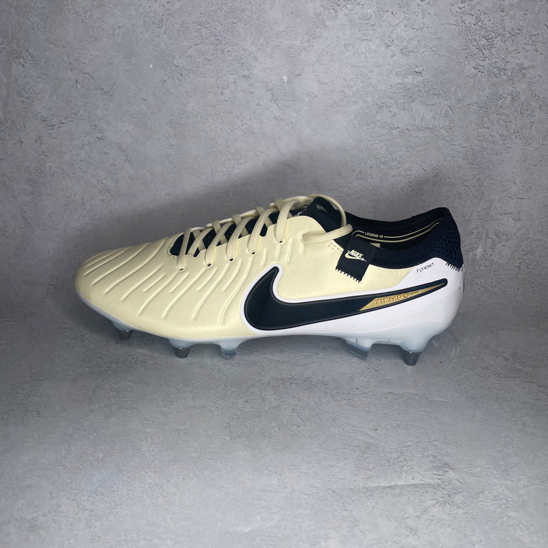 Nike Tiempo Legend 10 Elite SG-Pro