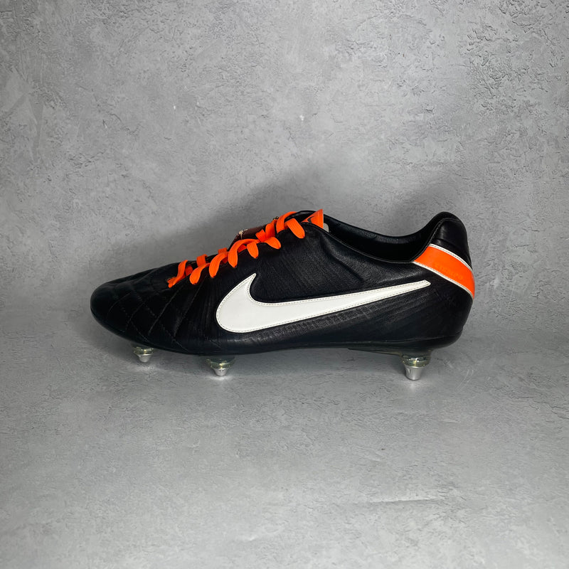 Nike Tiempo Legend 4 SG