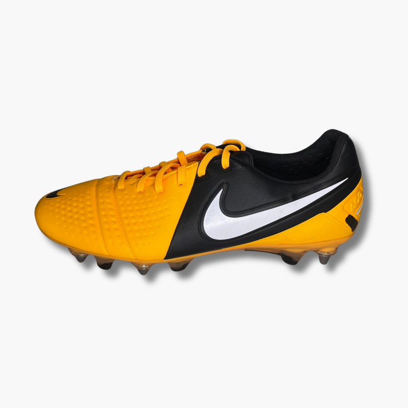 Nike CTR360 Maestri III SG-Pro