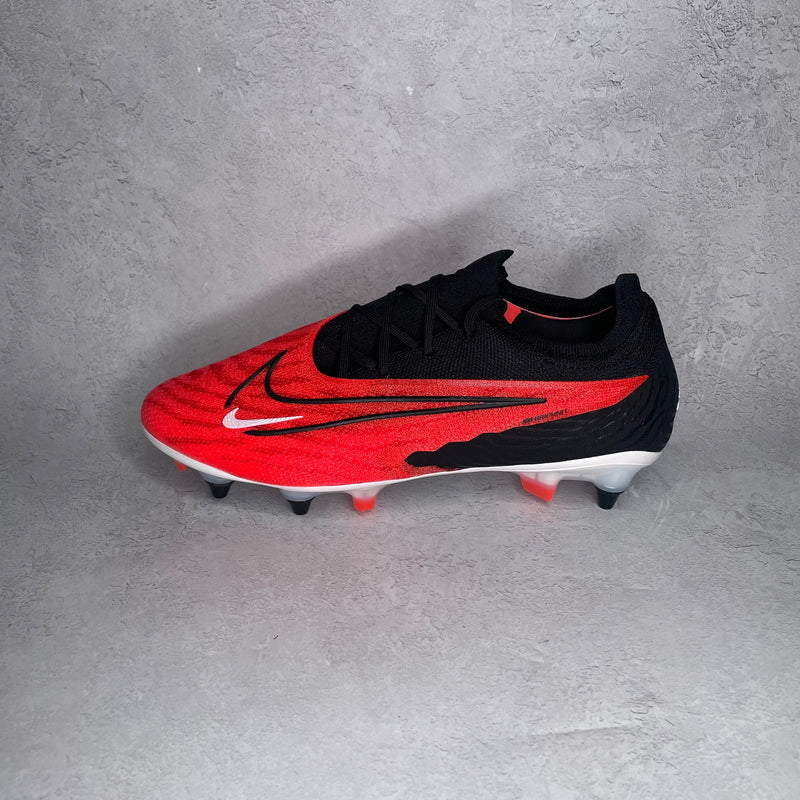 Nike Gripknit Phantom GX Elite SG-Pro