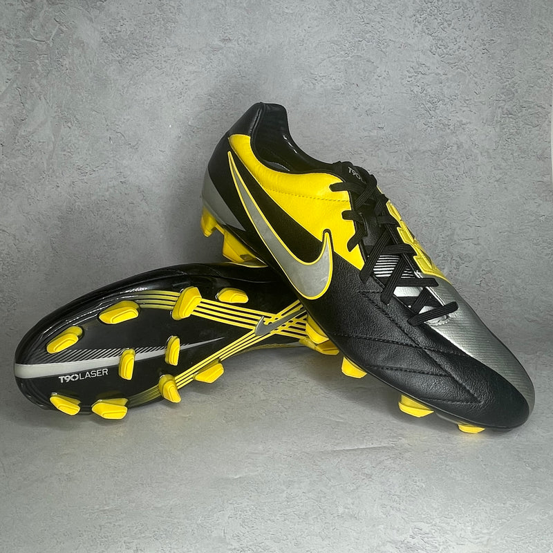 Nike total 90 laser i cheap hotsell