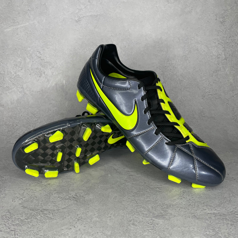 Nike total 90 top laser 3 womens